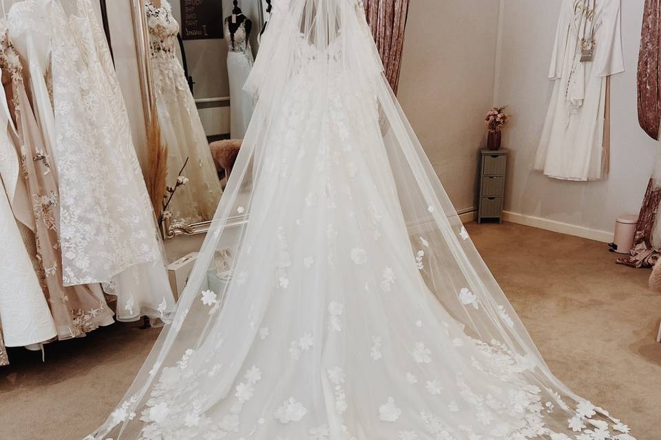 Lavelle Bridal Couture