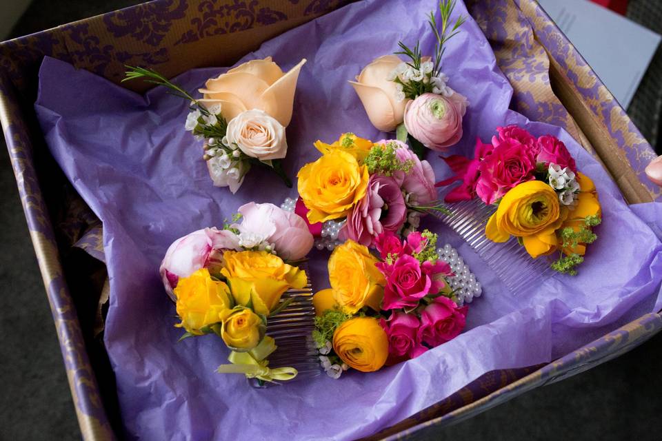 Hair combs and corsages