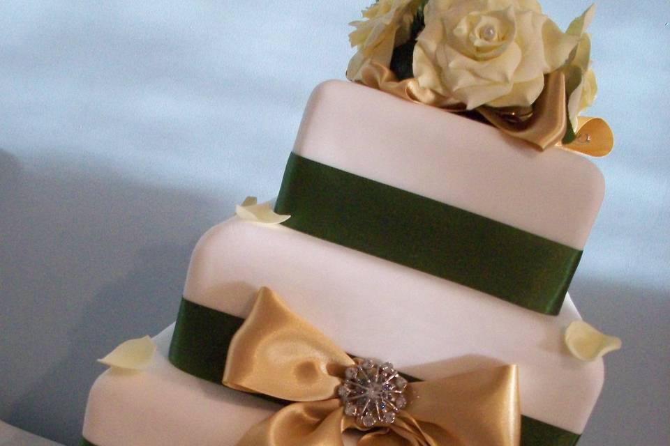 The Faux Wedding Cake Company