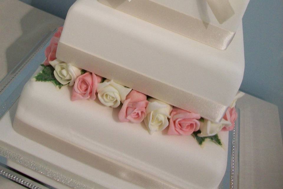 The Faux Wedding Cake Company