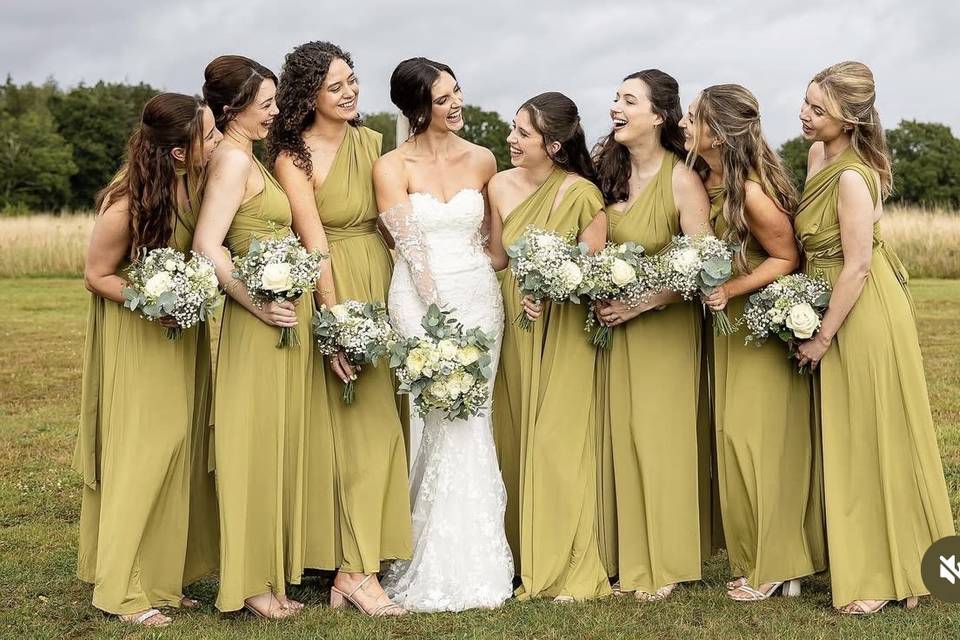 Holly and bridesmaids