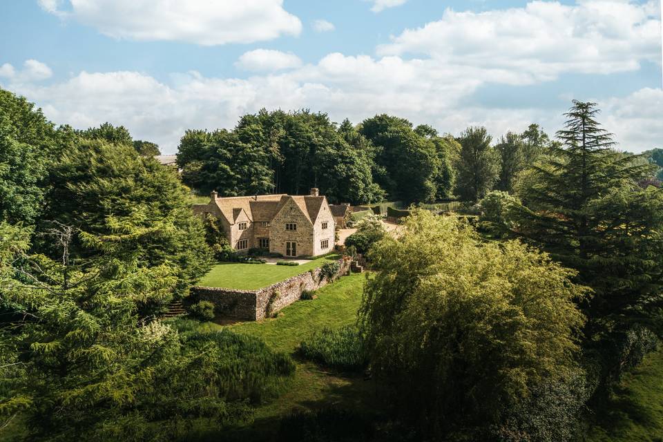 Weddings at Gulliver’s Hall