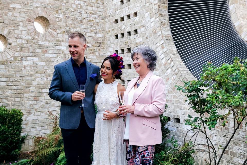 Cambridge courtyard ceremony