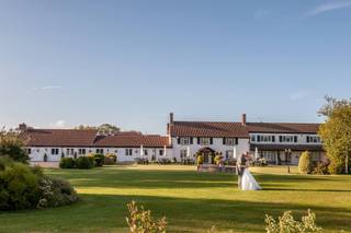 Batch Country House