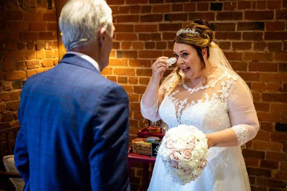 Dad sees The Dress
