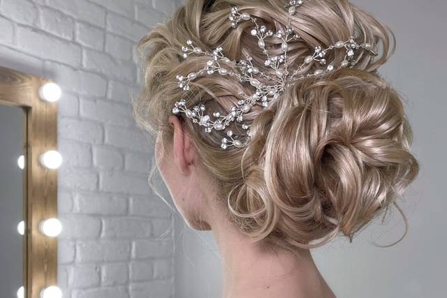 Classic bridal look