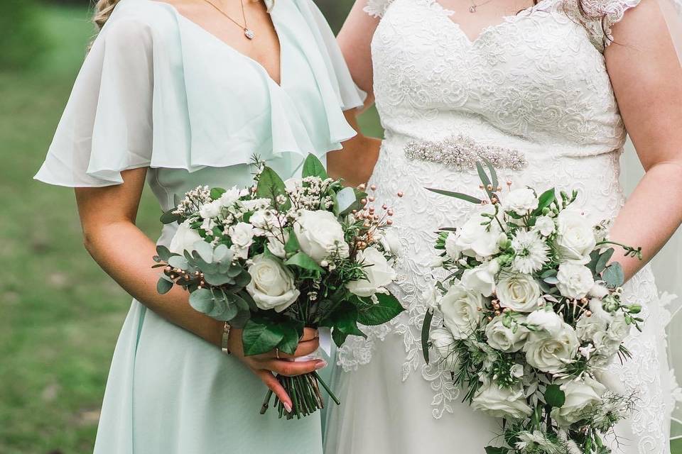 Bride with Maid Of Honour