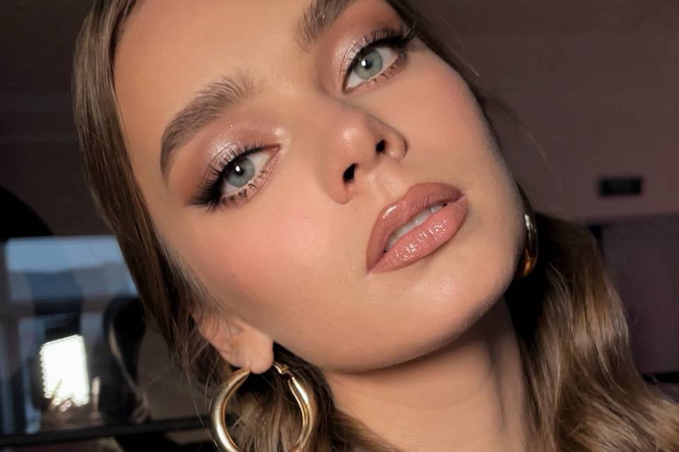 Classic bridal look