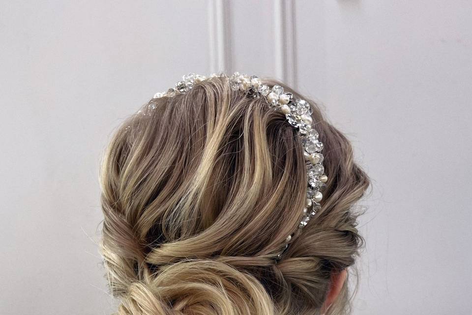 Classic bridal look