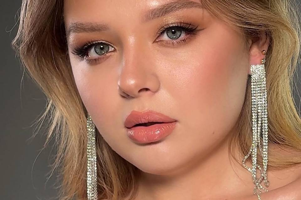 Classic bridal look