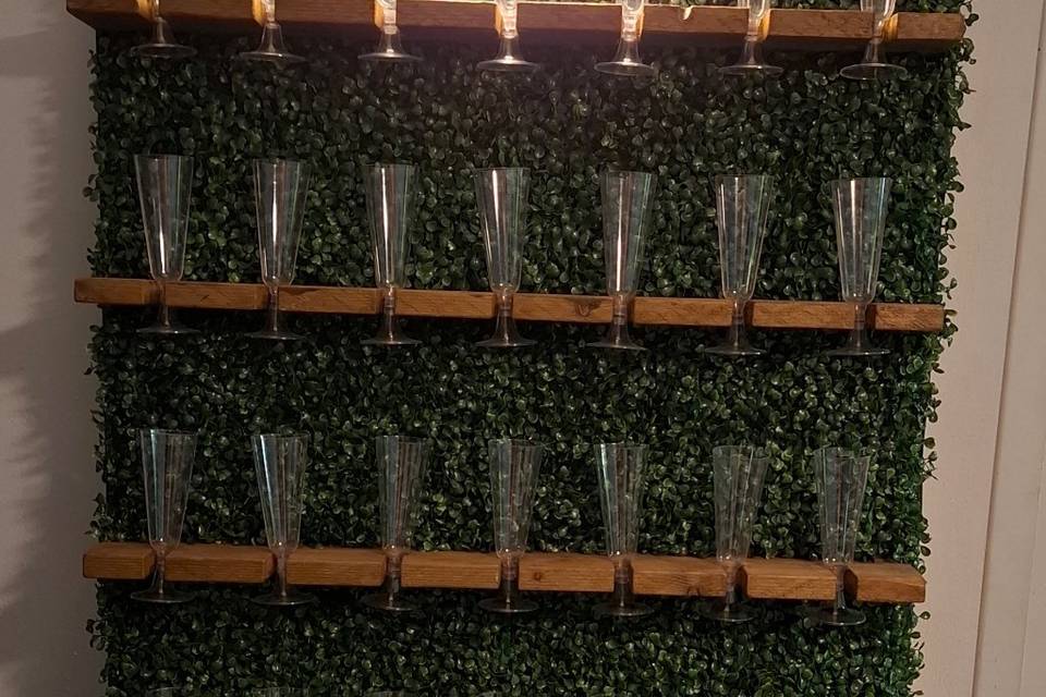 Drink wall