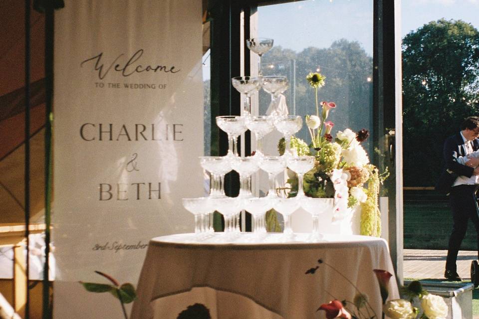 CHAMPAGNE TOWER