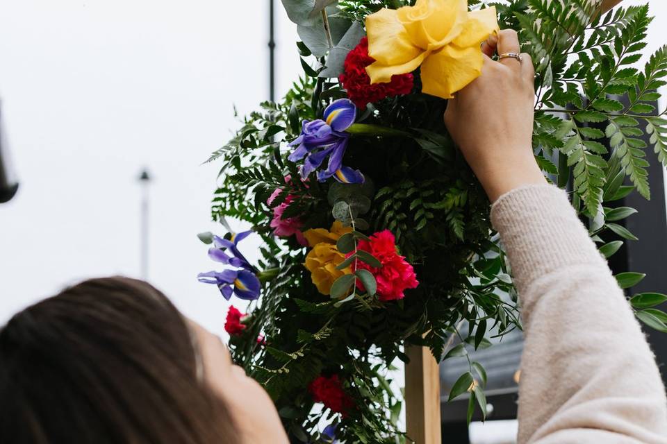 Creating a floral arch