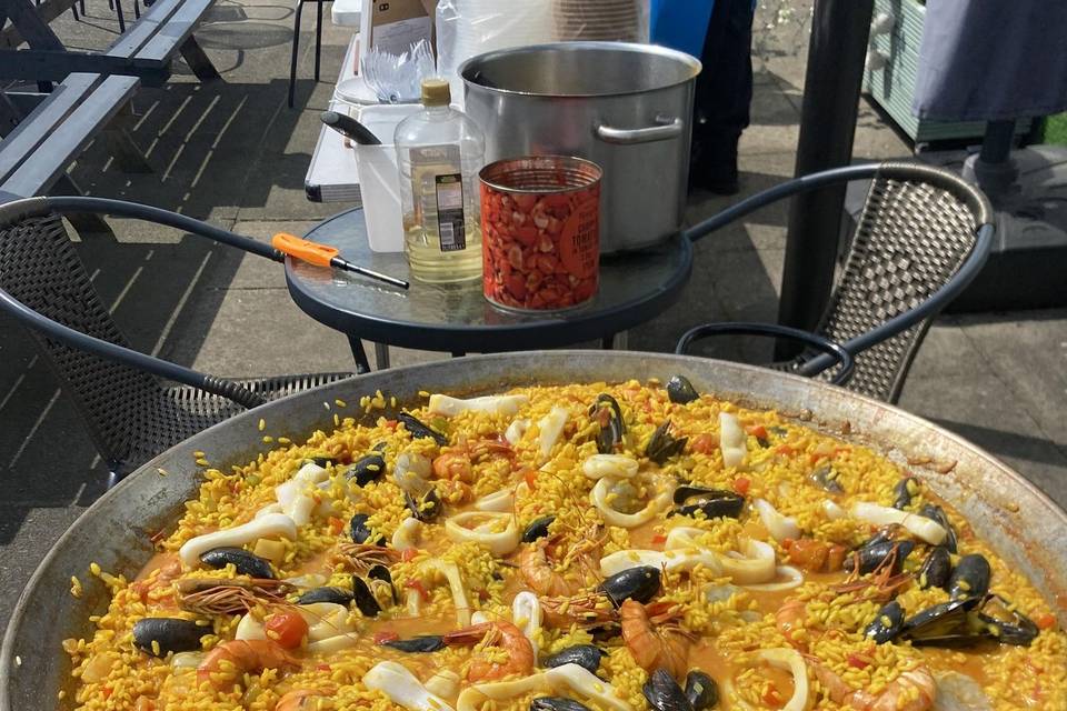 Paella cooking