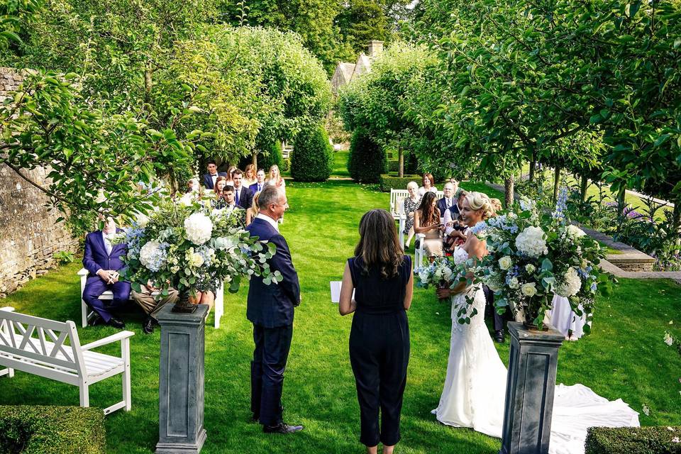 Laura Gimson Ceremonies