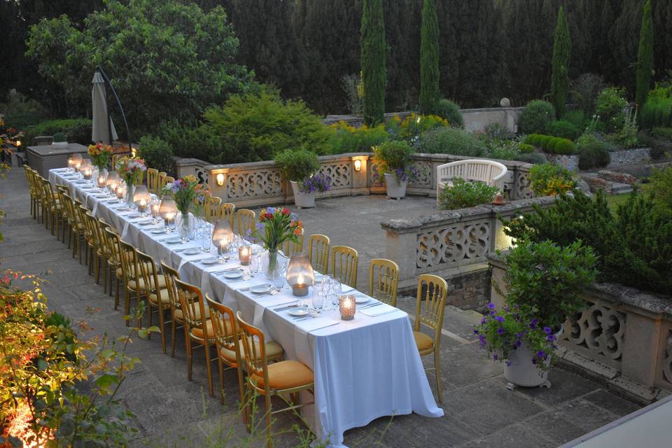 Alfesco dining