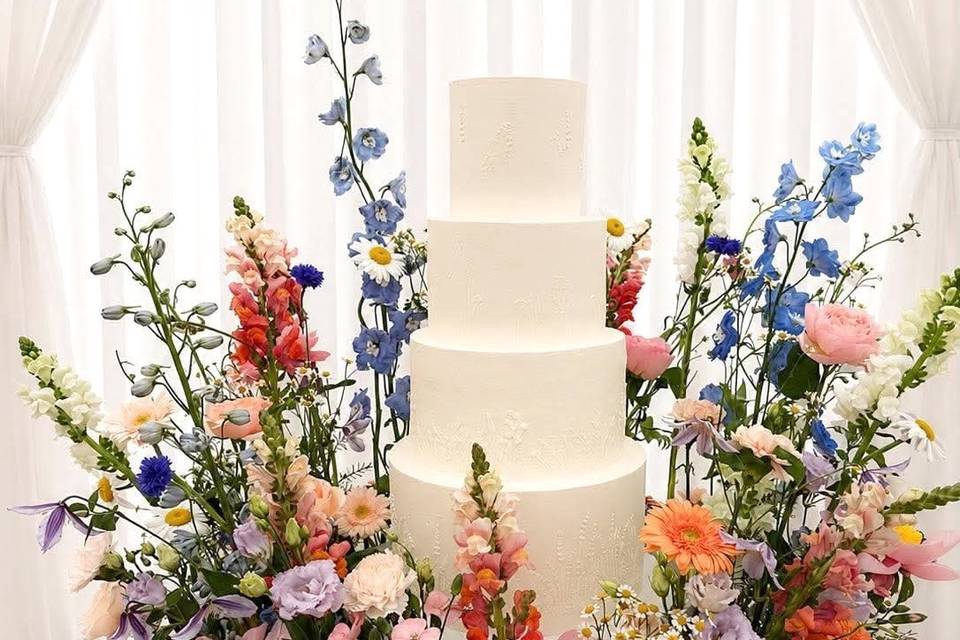 Wedding cake flowers