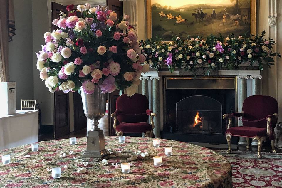 Pink and white centrepiece