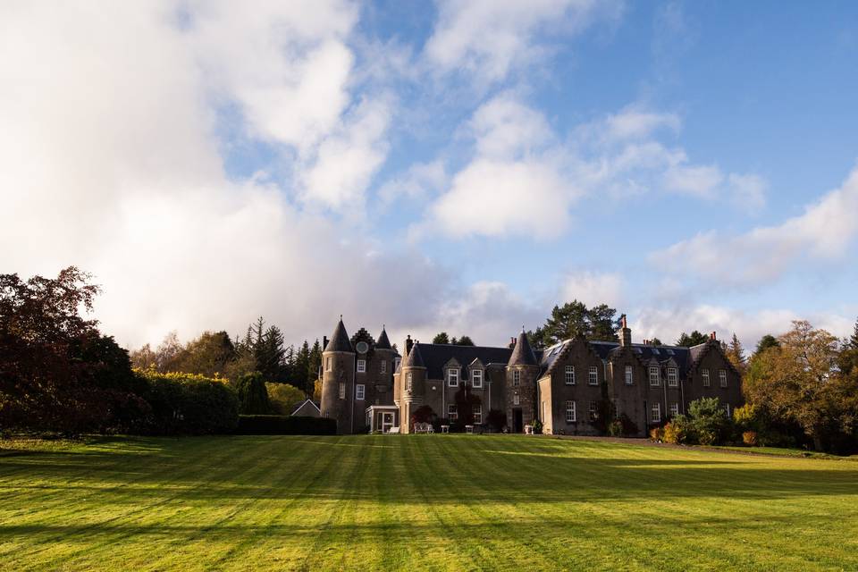 Dalmunzie Castle Hotel