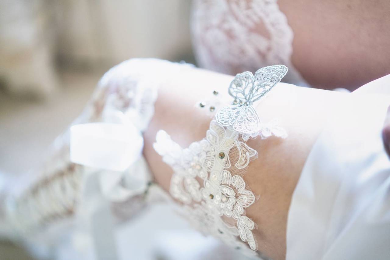 Elegant Nottingham Lace Wedding Garter for a Vintage Wedding