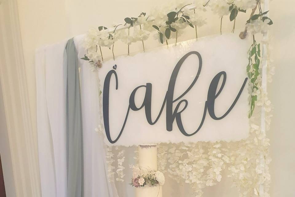 Cake table