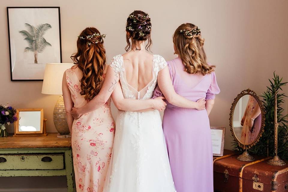 Bride and bridesmaids