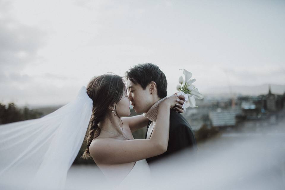 Calton Hill pre-wedding