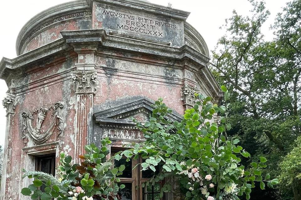 Entrance installation