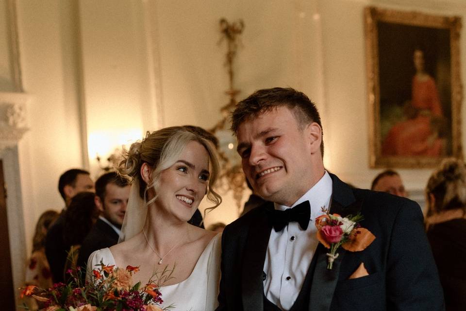 Bridal bouquet & Groom