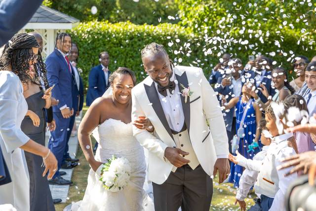 Bride and Groom confetti