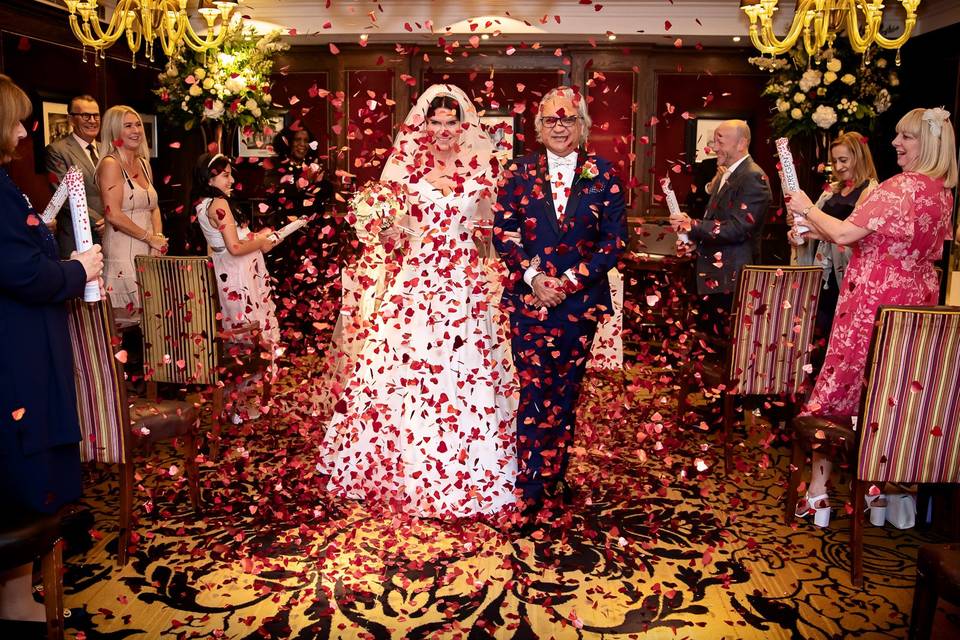 Goring Hotel Wedding confetti