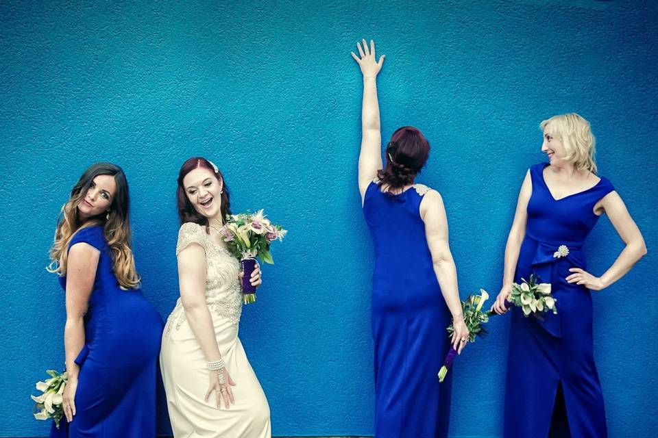 Bride & bridesmaids are blue