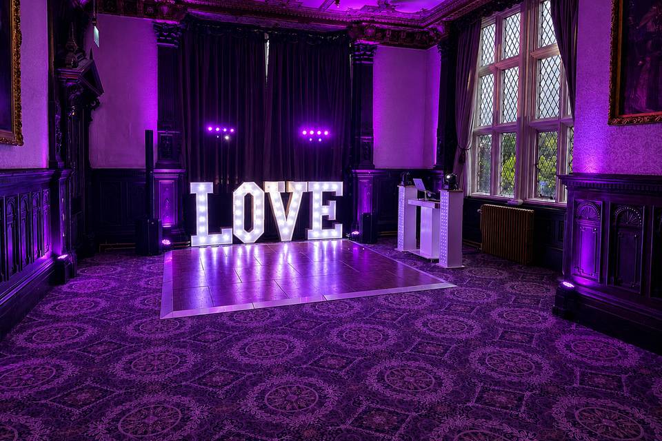 Premium Love Podium Booth