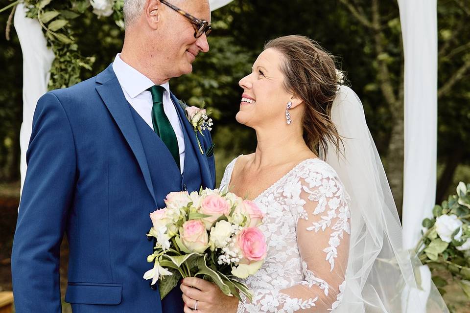 Fulbourn lodge outdoor ceremon