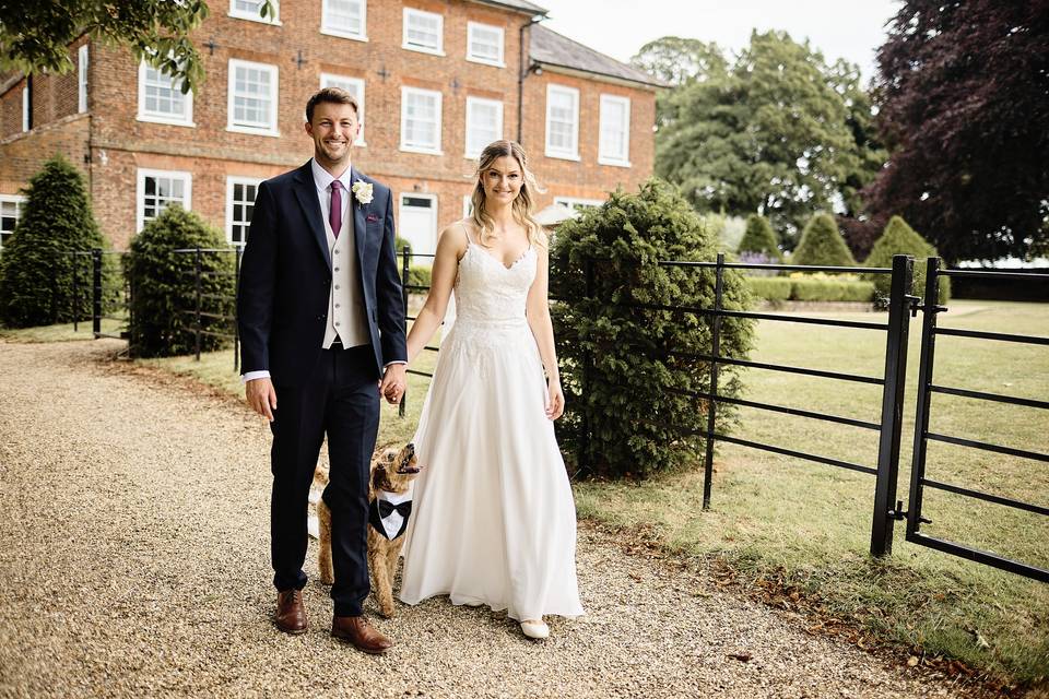 Sandon manor and dog