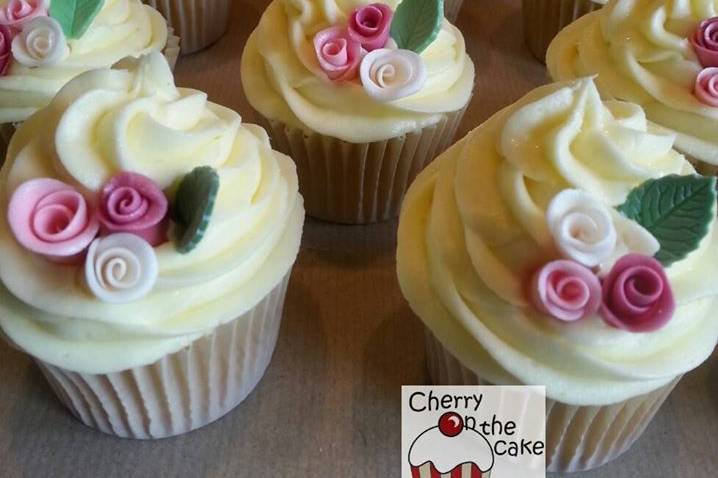 Little elegant rose cupcakes.