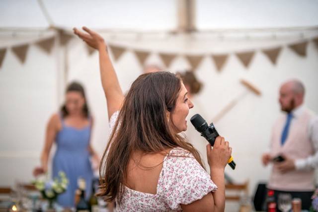 Surprise wedding performance!
