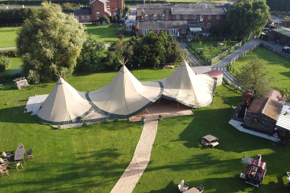 Garden Weddings Tipi Hire