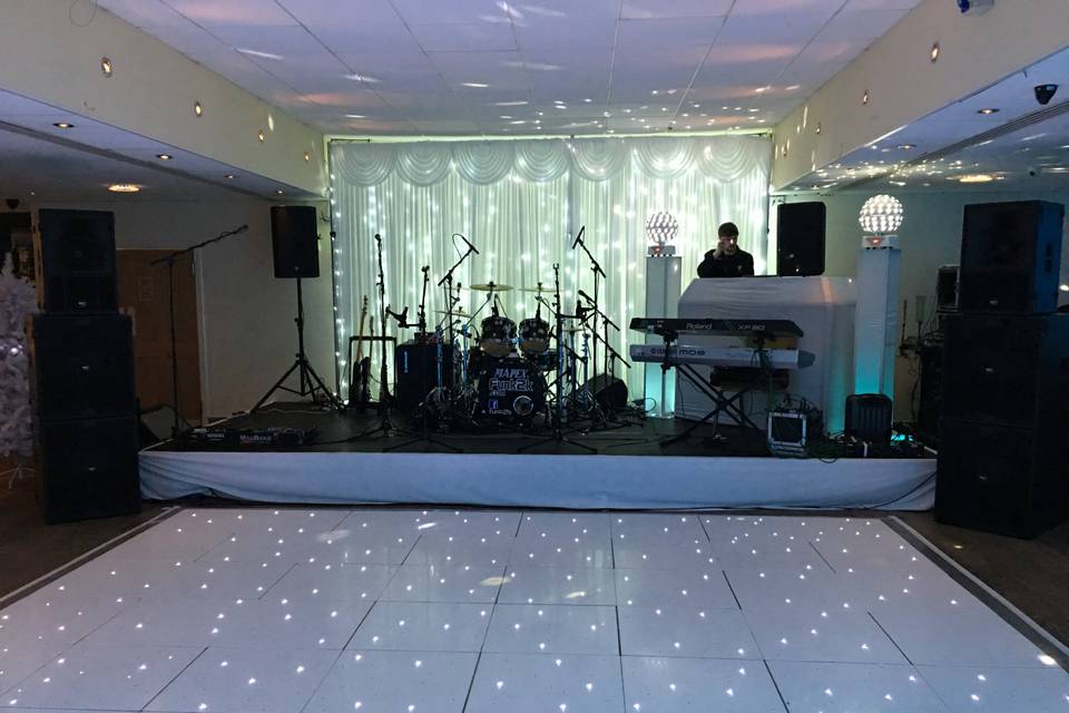 Dancefloor, Band & DJ