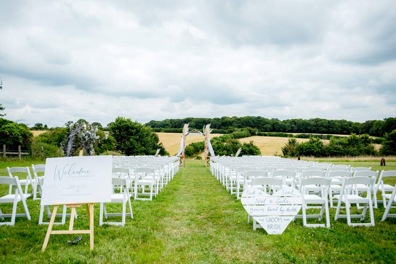 Monkton Barn Wedding Venue Marlow, Buckinghamshire | hitched.co.uk