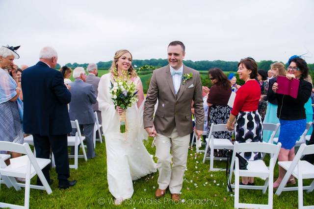 Monkton Barn Wedding Venue Marlow, Buckinghamshire | hitched.co.uk