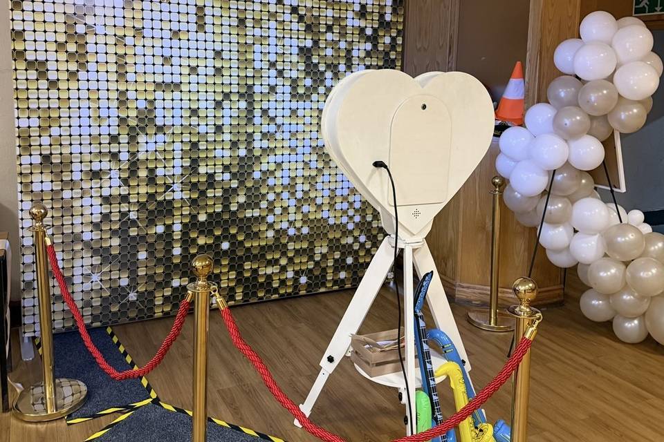 Optional backdrop and ropes