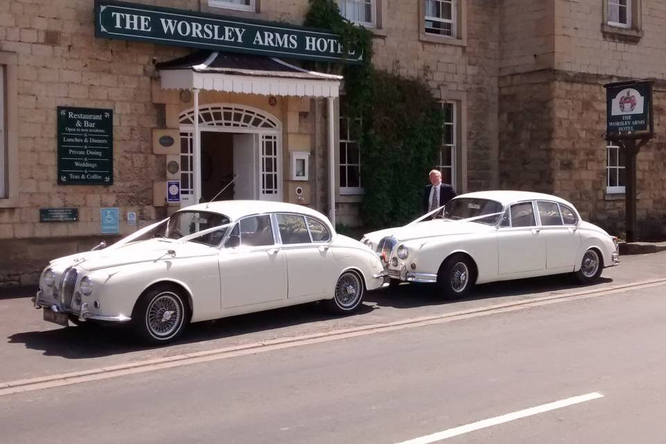 Jaguar MkII & Daimler V8 250