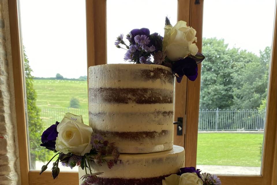 Naked wedding cake