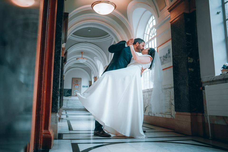 Romantic hall kiss