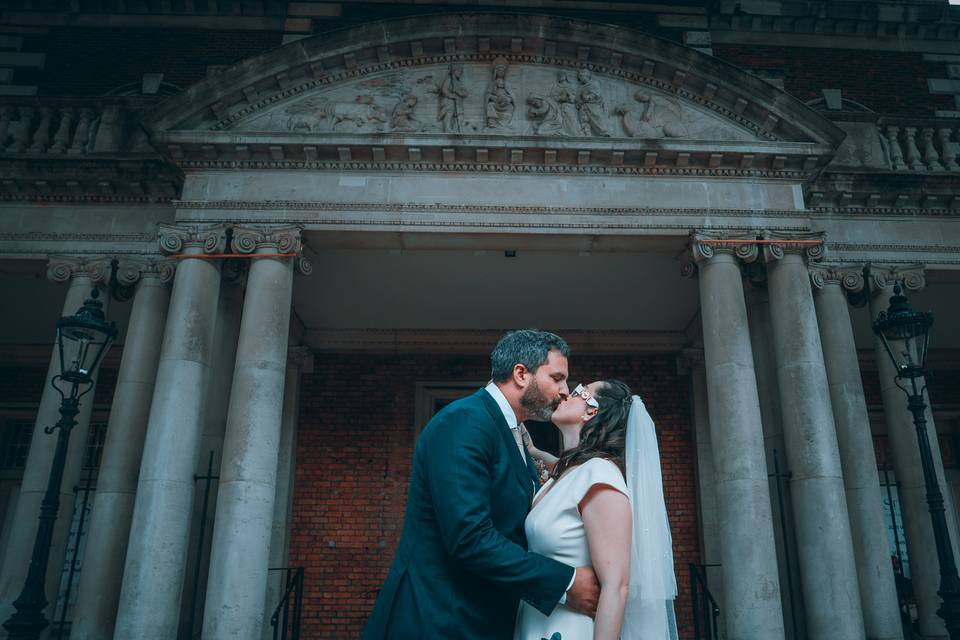 Kiss by columns
