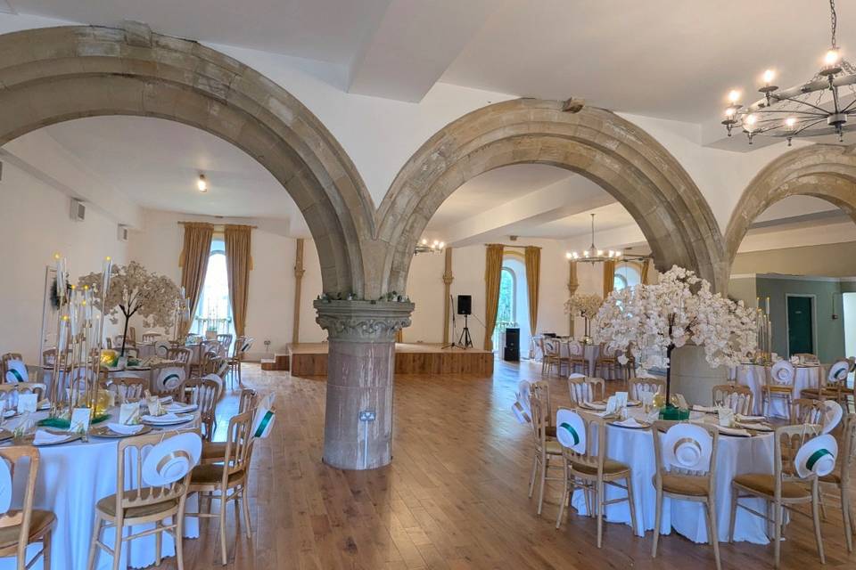 Stone column room