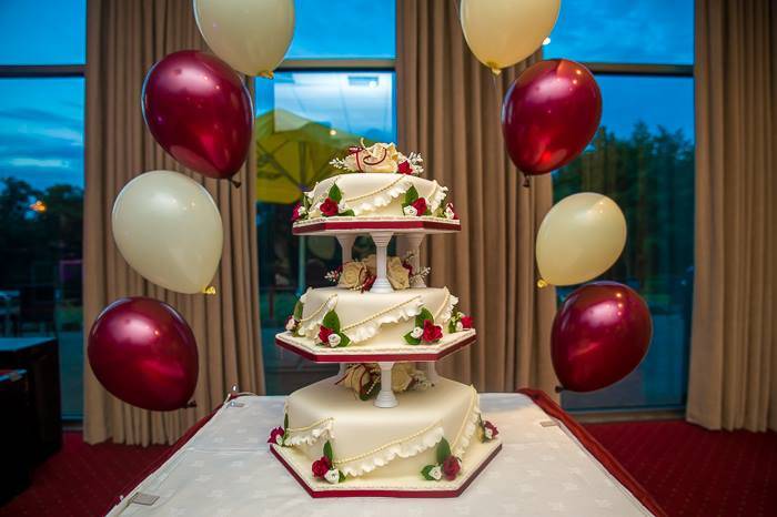 Wedding cake balloons
