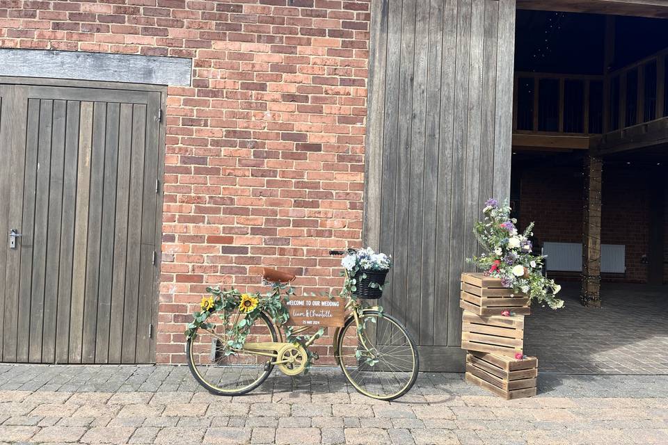 Vintage Bicycle Welcome Sign