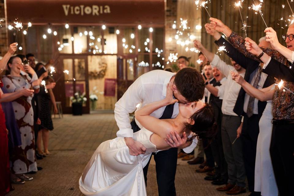 Sparkler Dip Kiss